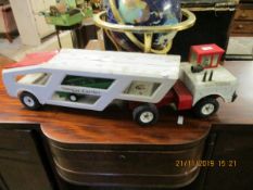 GOOD QUALITY MIGHTY TONKA TIN PLATE CAR TRANSPORTER