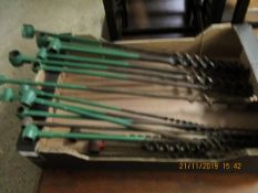 BOX CONTAINING MIXED VINTAGE HEAVY DUTY DRILL BITS