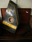 PINE CASED ZITHER