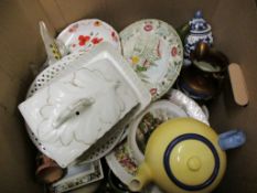 BOX CONTAINING MIXED CHINA WARES, PLATES, CHEESE DISH ETC