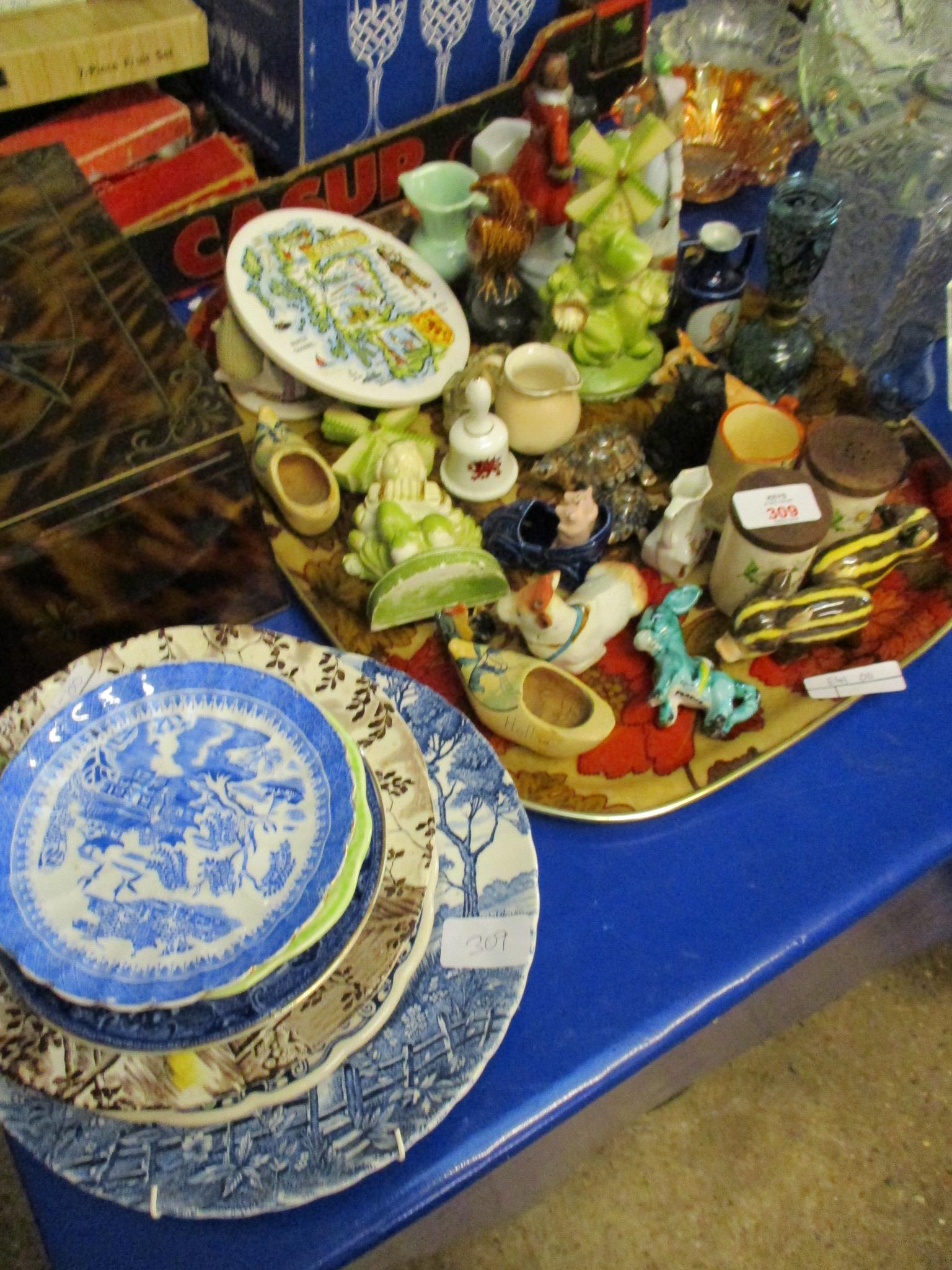 TRAY OF MIXED FIGURES, PLATES ETC