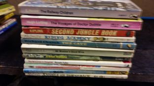 Books: Collection of 21 nice Childrens Paperbacks