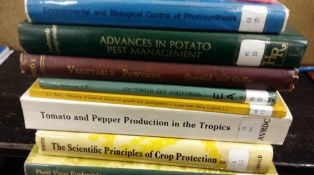 Ex plant breeding institute cambs library, crops,agriculture, veg. 16 books.