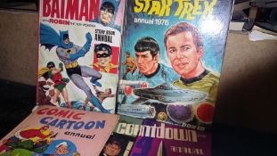 Science Fiction and Space Interest Annuals (16 books)