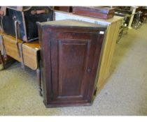 19TH CENTURY OAK CORNER MOUNTED CUPBOARD WITH SINGLE DOOR