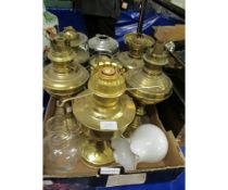 BOX CONTAINING MIXED BRASS OIL LAMPS ETC