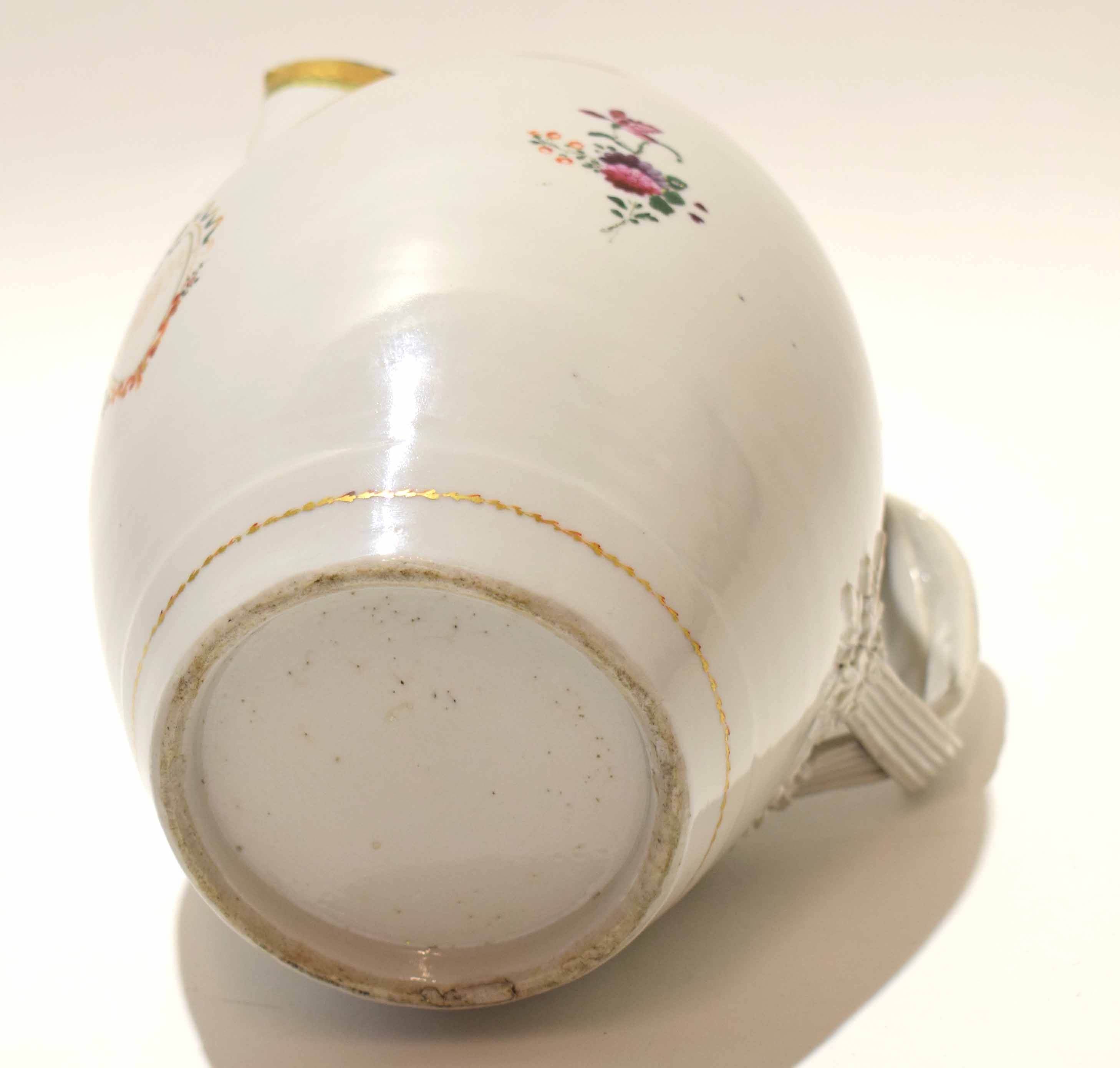 Large Chinese export porcelain barrel shaped jug with armorial to the front and floral sprays with - Image 6 of 6