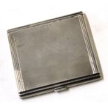 Art Deco silver cigarette case, Birmingham 1936, retailed by Pidduck, Hanley, 8cm diam