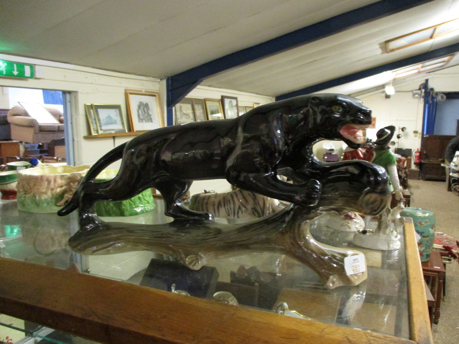 LARGE AND IMPRESSIVE FIGURE OF A PANTHER, IMPRESSED HOLLAND BENEATH, LENGTH APPROX 51CM