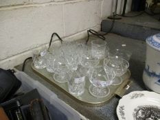 TRAY OF VARIOUS GLASS WARE