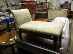 MINIATURE CHAISE LONGUE OR FOOTSTOOL, LENGTH APPROX 58CM MAX