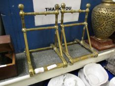 PAIR OF BRASS STANDS, HEIGHT APPROX 29CM