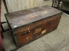 LARGE WOODEN TRAVELLING TRUNK, WIDTH APPROX 117CM