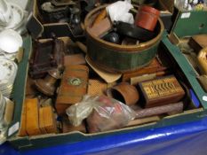 BOX CONTAINING VARIOUS TREEN INCLUDING CIGARETTE STORAGE BOXES, CRIB BOARD ETC