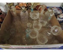 BOX OF MIXED GLASS WARES, WINE GLASSES, DECANTERS ETC