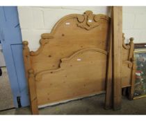 PINE SHAPED HEADBOARD WITH SIDE RAILS