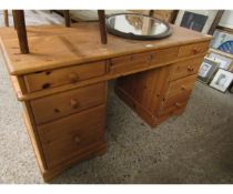 PINE TWIN PEDESTAL DESK WITH EIGHT DRAWERS WITH TURNED KNOB HANDLES