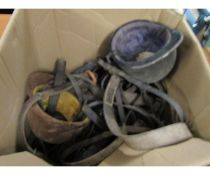 BOX CONTAINING MIXED HORSE TACK ETC