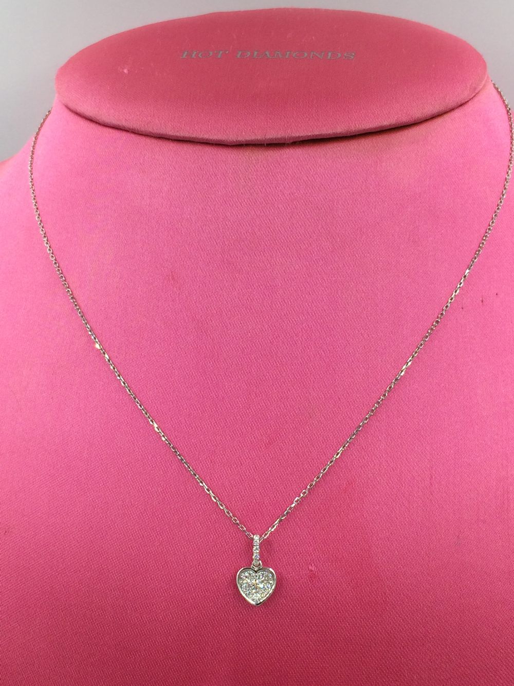 18ct White gold heart shaped diamond set pendant necklace of 25 points - Image 2 of 2