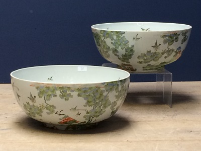 Pair of matched massive punch bowls by de Gournay with central holes formed at to the base - Image 9 of 12