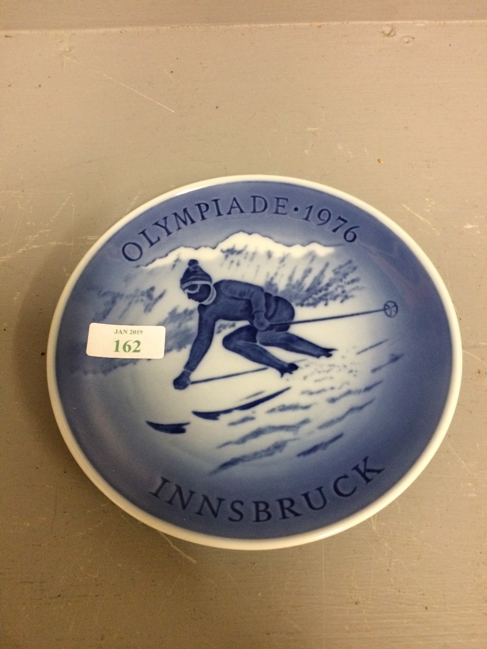 1976 Innsbruck down hill skier plate