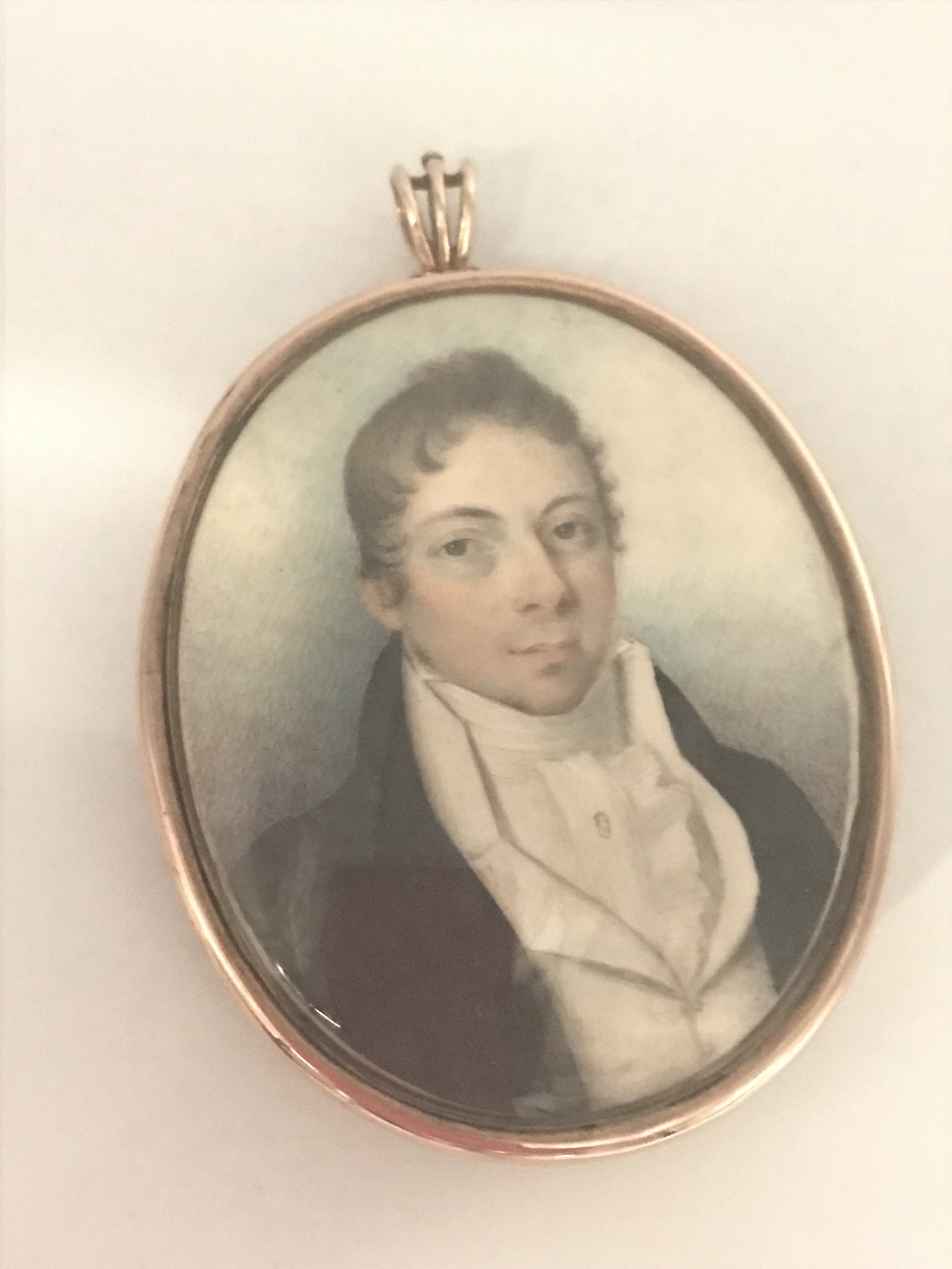 Georgian oval miniature of a gentleman, lock of hair verso initialed JM - Image 2 of 3