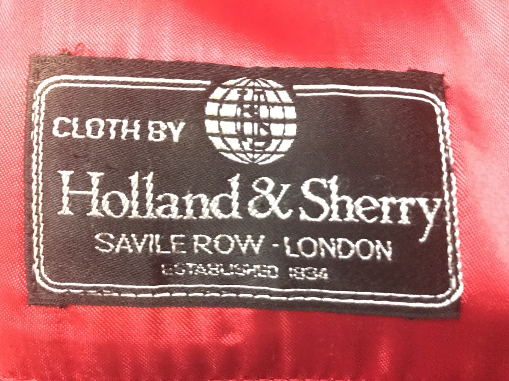 Savile Row silk velvet smoking coat (Holland & Sherry) size 40R - Image 2 of 2