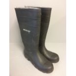 Pair Dunlop wellington boots size 7