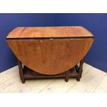 Drop leaf table