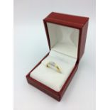 18ct Yellow gold 3 stone diamond ring of 25 points approx