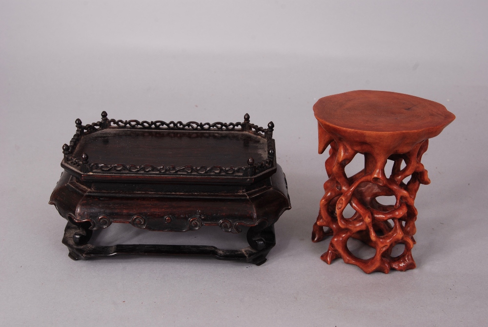 Chinese Zitan rectangular stand, 16cm wide, 8.5cm h; together with a boxwood root-form stand (2)