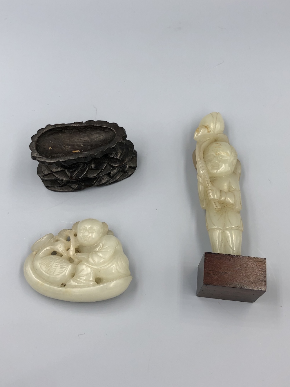 C19th Chinese jade carvings of children (2) Provenance of lots 1 to 26: Local Vendor – items have - Image 2 of 3