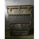 4 Luggage trunks