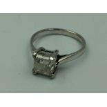 18ct princess cut diamond ring of 2.2cts colour G/H clarity SI size M