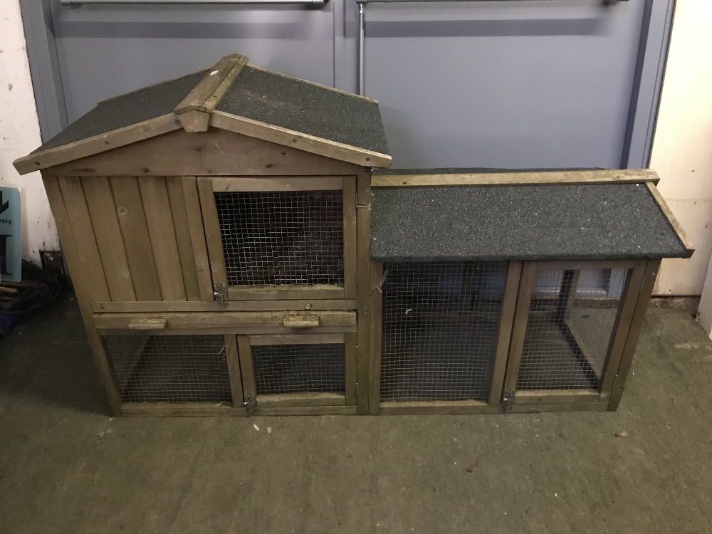 Rabbit hutch & run