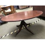 Tilt top mahogany Edwardian loo table 117 x 77 cm