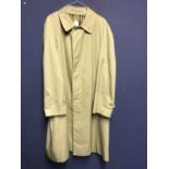 Gentleman's fawn Burberry raincoat (52R)