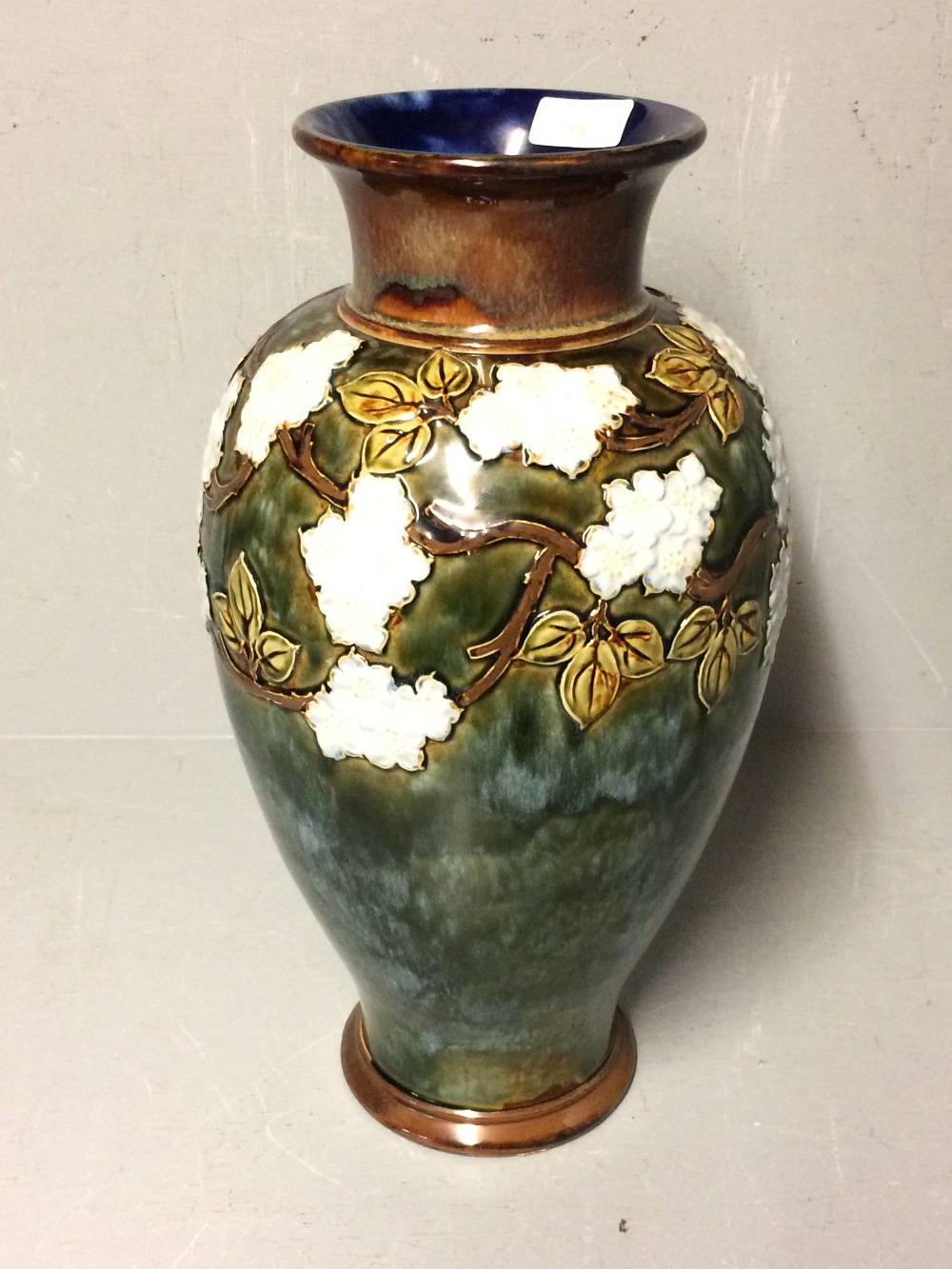 Doulton vase (82/9) 38 cm