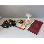 Chess set, draughts, marbles, jigsaw puzzle