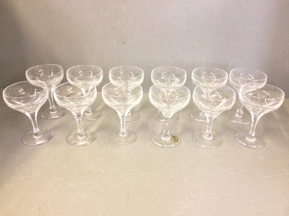 12 Evora 'Atlantis' champagne glasses