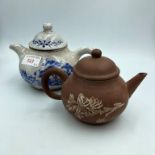 2 Chinese teapots