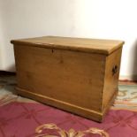 Large pine blanket chest (94 x 59 x 59 cm) with fitted pair of candle drawers
