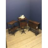 Good Edwardian mahogany washstand, with Minton, 4 piece wash basin & jug set, mahogany 2 tier