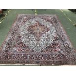 Fine antique Persian Kashan carpet 3.50 X 2.65m