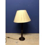 Good quality fluted mahogany table lamp with shade 73 cm