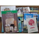 Cricket tour guides, auction and dealer catalogues, annuals, official match programmes etc. Box