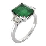 Emerald, Diamond and Platinum Ring