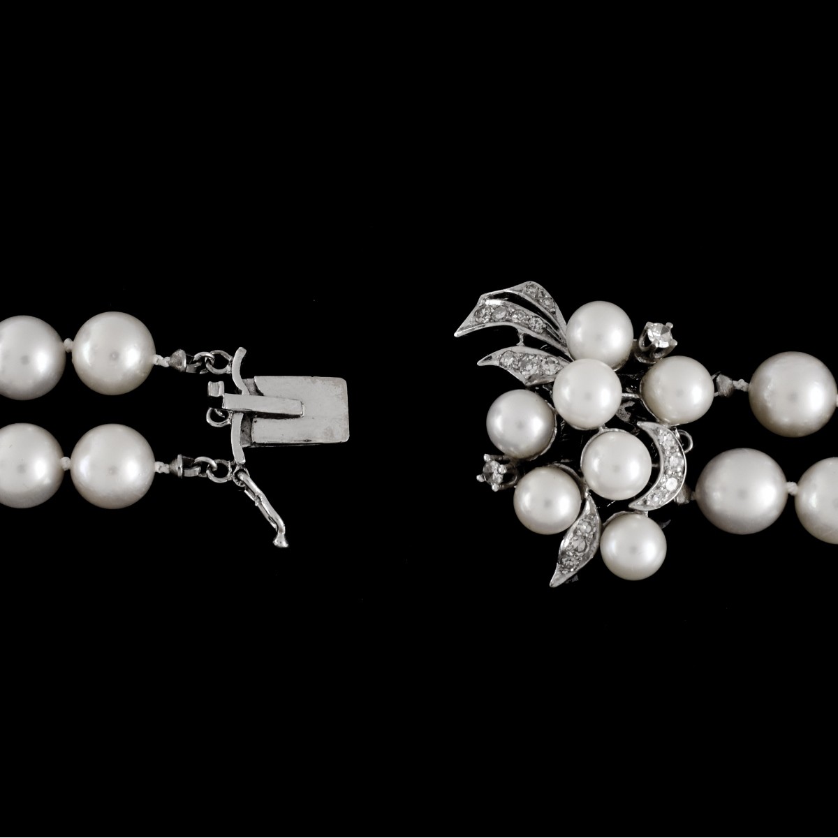 Pearl and Diamond Necklace and Earrings - Image 2 of 3