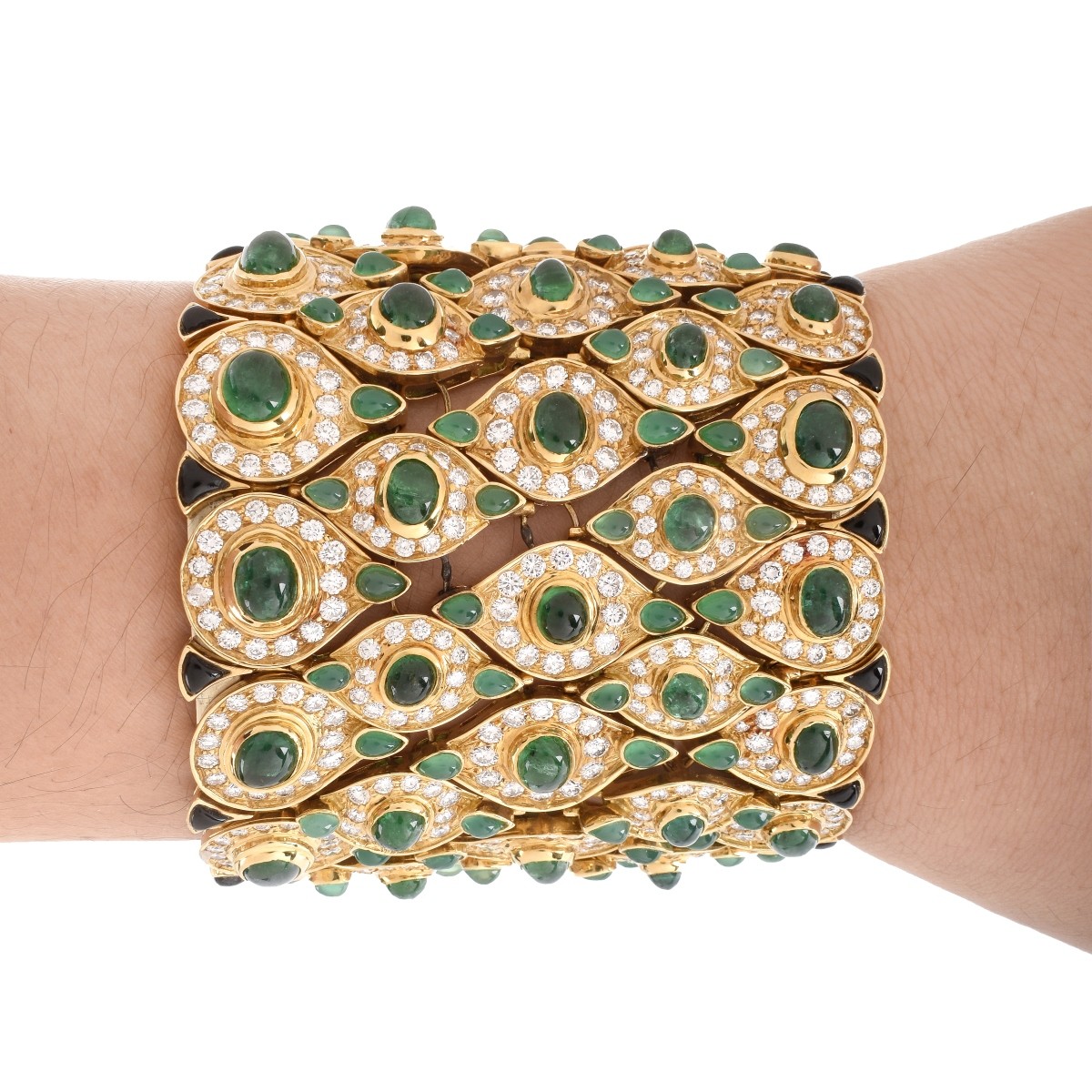 Exquisite Emerald, Diamond and 18K Cuff Bangle - Image 4 of 4