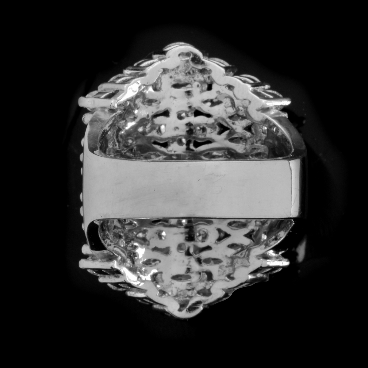 Diamond and 18K Ring - Image 4 of 6